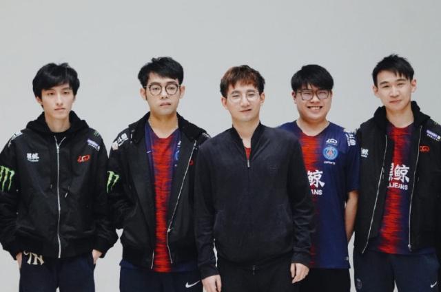 但也伴随着 但也伴随着