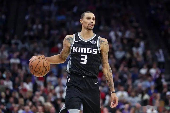 的表现略显 的表现略显