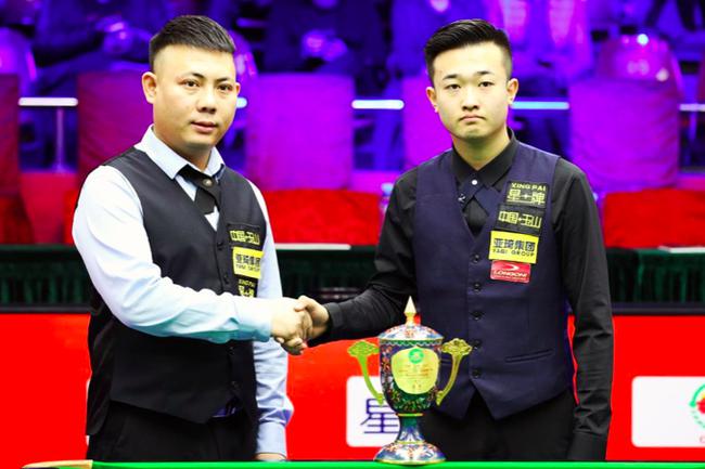 其球员免受 其球员免受